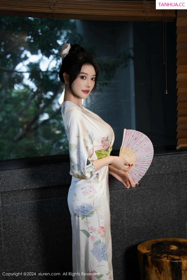 杨晨晨 sugar小甜心CC [XiuRen]高清写真图 2024.11.19 No.9470 杨晨晨Yome 丝袜美腿第16张图片